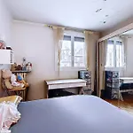 Apartament Charming Near Batignolles *