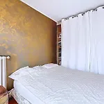 Apartament Charming Near Batignolles Paryż