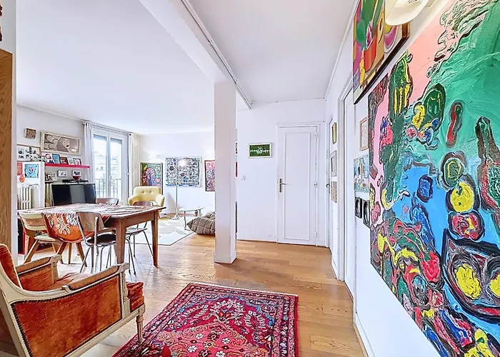 Charming Near Batignolles